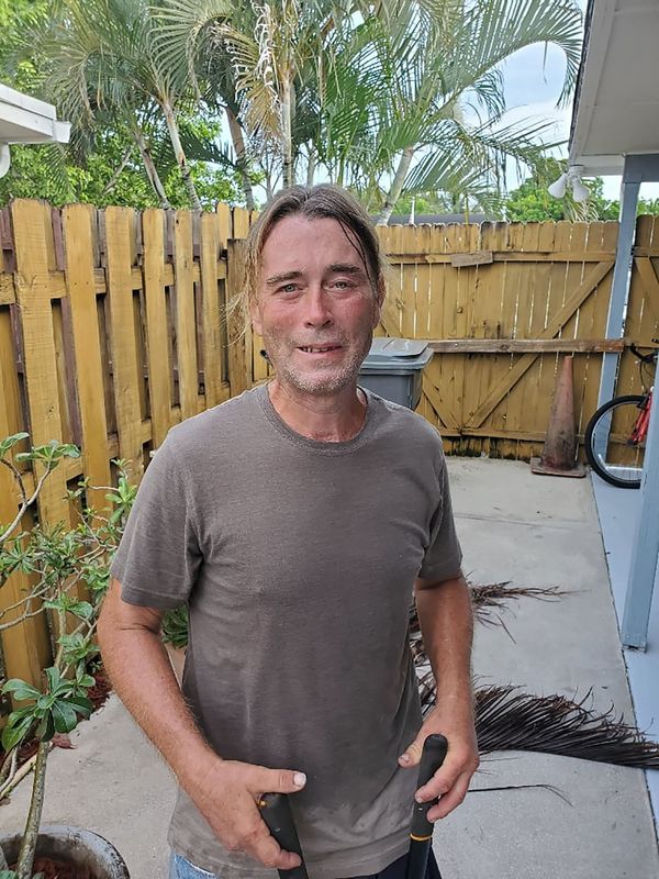 ‘Have him die somewhere else,’ Florida homeowners yell at man trying to save neighbor’s life on their lawn