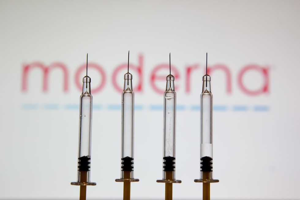 Moderna says COVID-19 vaccine booster ‘likely’ needed before winter, with study showing ‘robust’ response against delta