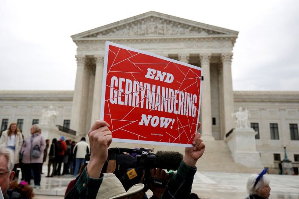 In U.S. redistricting fight, citizens come armed with a new weapon: their own maps