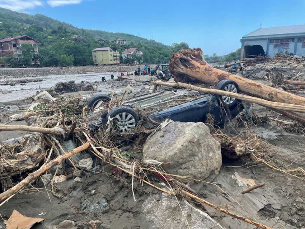 At least 40 killed in Turkey flood as search for missing continues