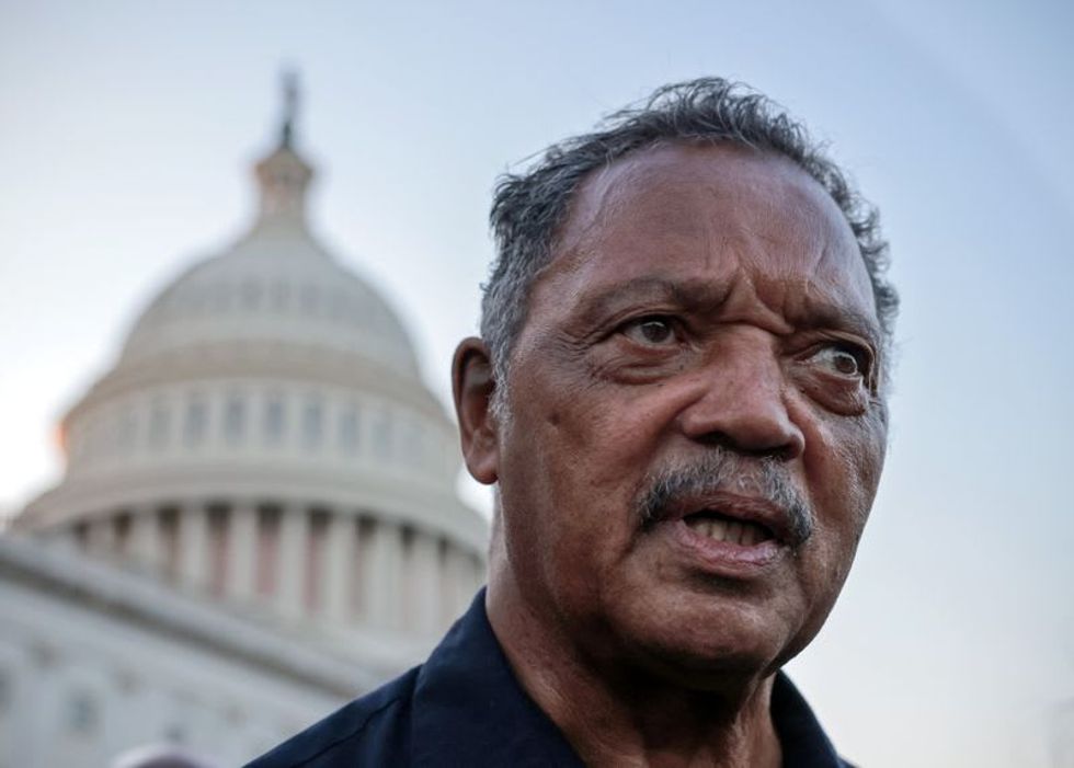Civil rights leader Jesse Jackson 'responding positively' to COVID treatment