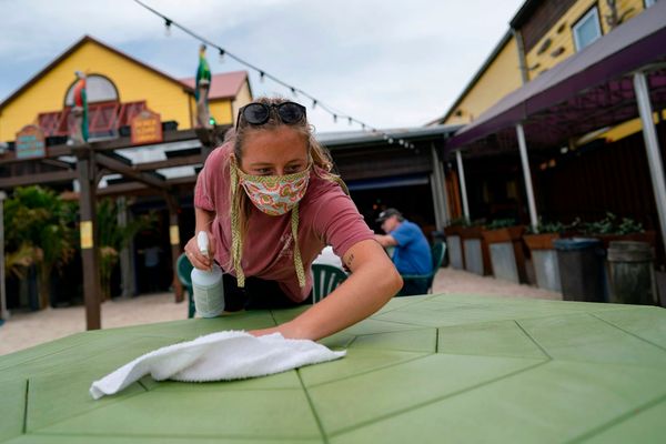In-person workers are slow to return to jobs, data shows