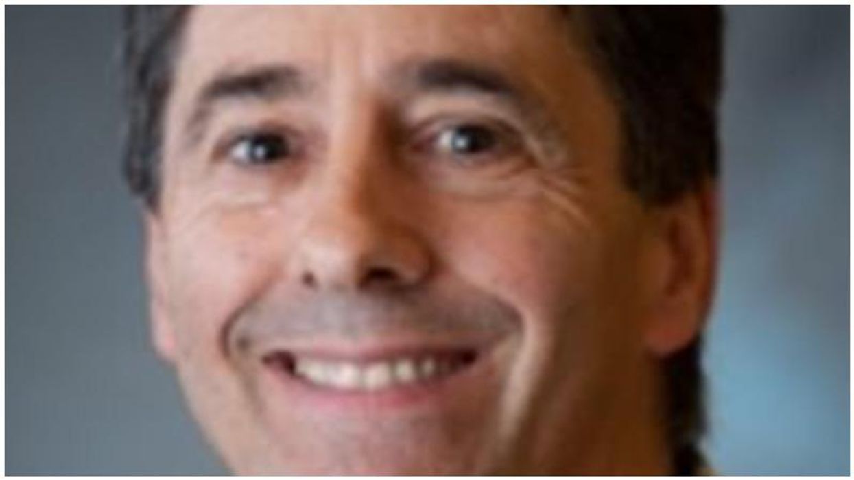 Doctor who told patients that face masks cause carbon dioxide poisoning loses his license