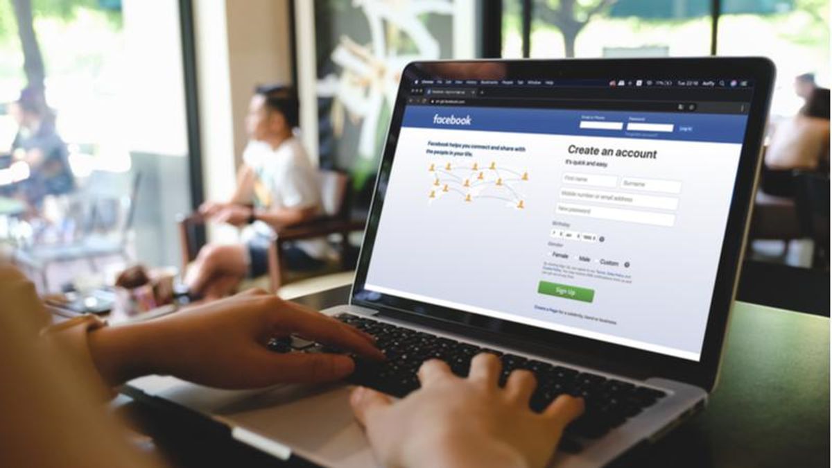 Facebook employees locked out of their offices as they struggle to deal with massive outage: NY Times