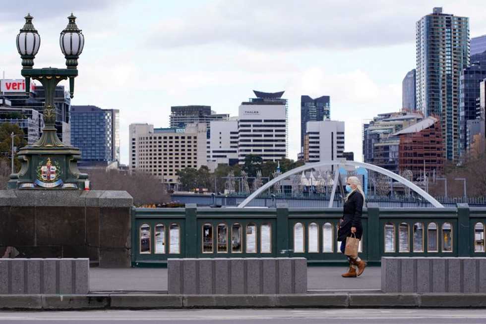 'Blood, sweat, no beers': Sydney set to ease key COVID-19 curbs