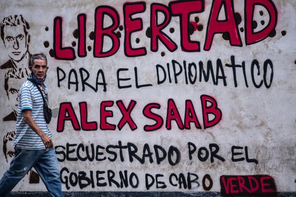 Fugitive businessman close to Venezuela's Maduro extradited to US