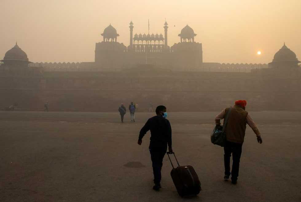 Britain to back $1 billion World Bank green loan to India, sources say