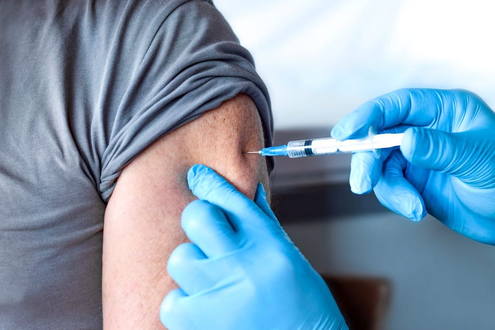 ‘Don’t do this’: Anti-vaxxers who have to get COVID-19 shots are taking baths in borax