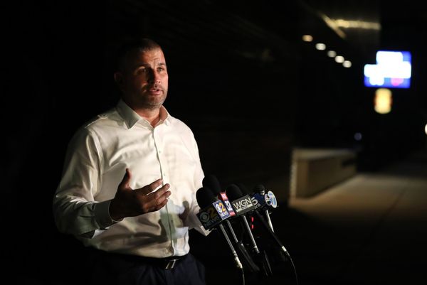 Embattled Chicago police union president faces termination hearing