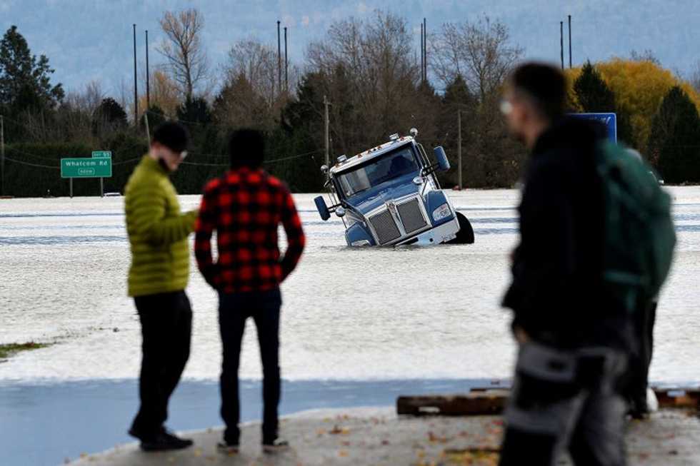 Canada floods cut rail link to Vancouver port; one dead