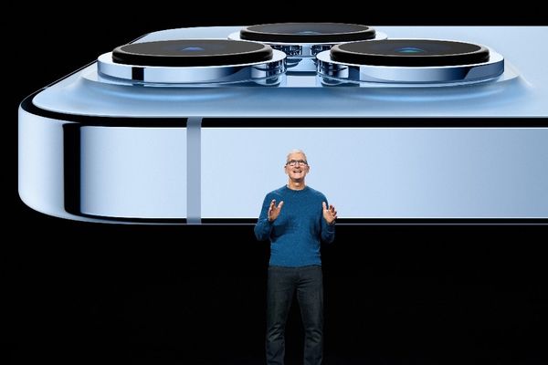 Apple to start letting people fix their own iPhones