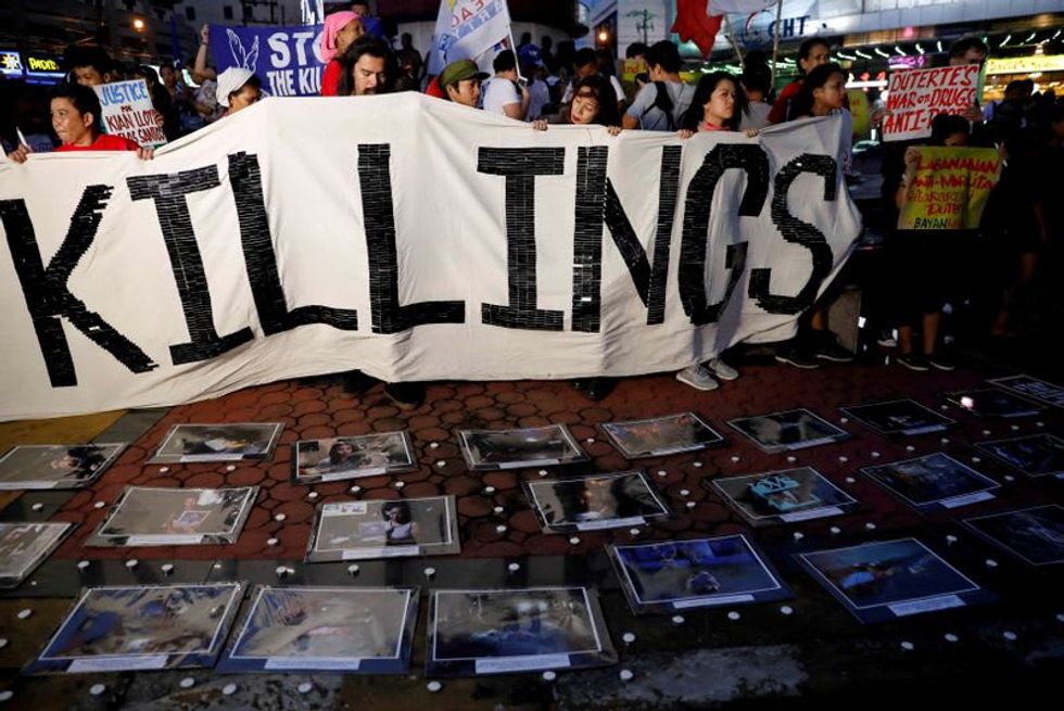 ICC prosecutor suspends probe into Philippines drugs war