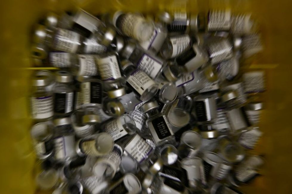 Pfizer/BioNTech, Moderna expect data on shot's protection against new COVID-19 variant soon