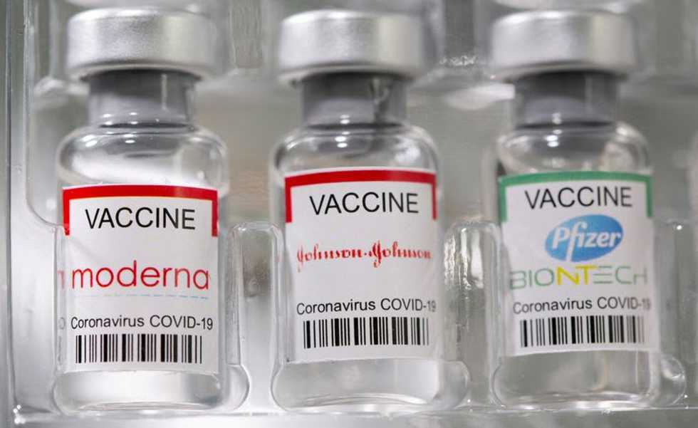 U.S. study suggests COVID-19 vaccines may be ineffective against Omicron without booster
