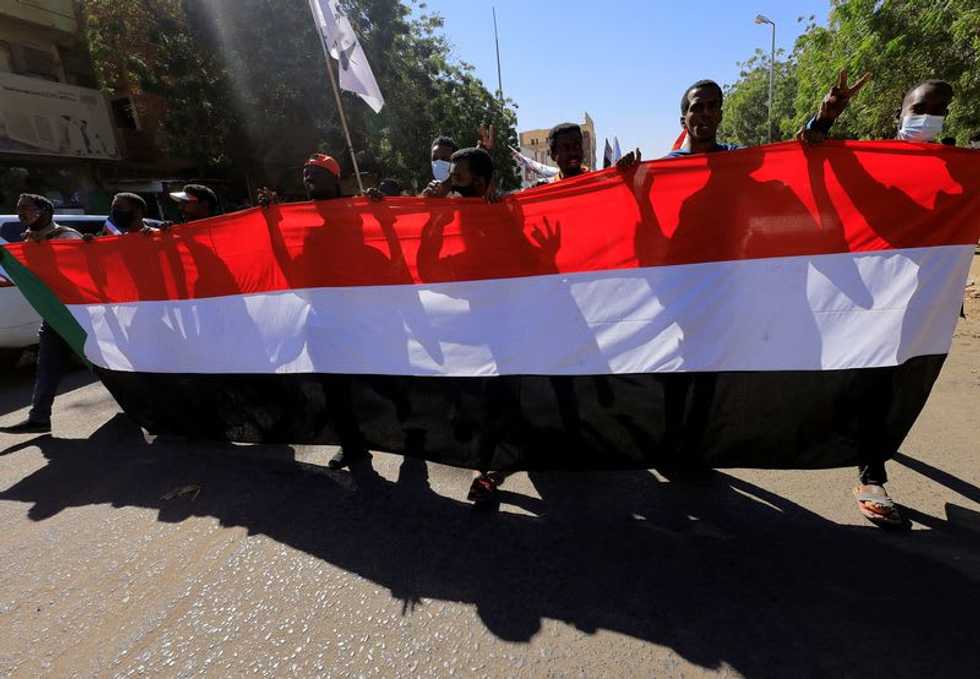 Security forces fire tear gas at protesters in Sudan -TV