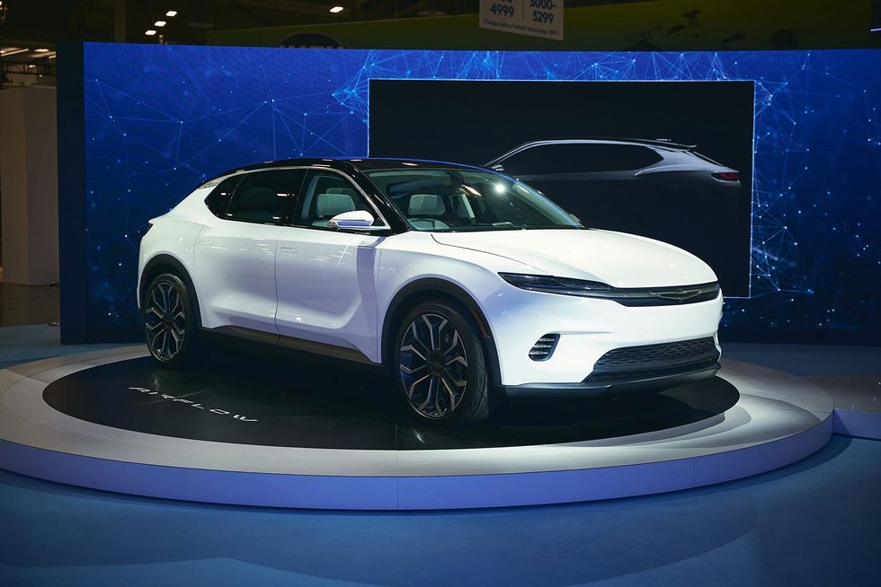 Chrysler to go all-electric by 2028, target millennial women