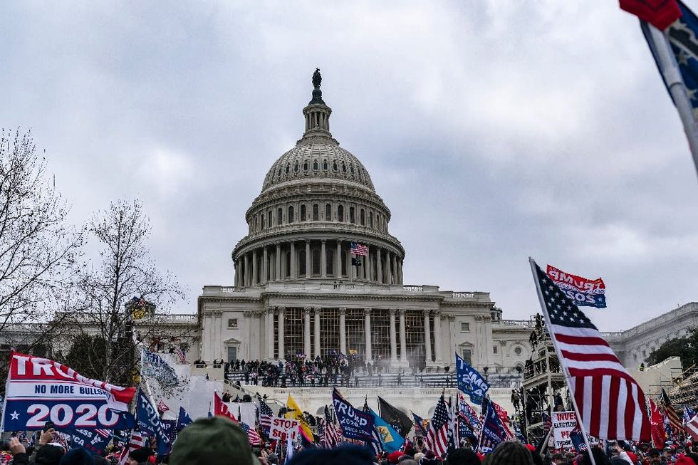 Online sleuths track down US Capitol attackers
