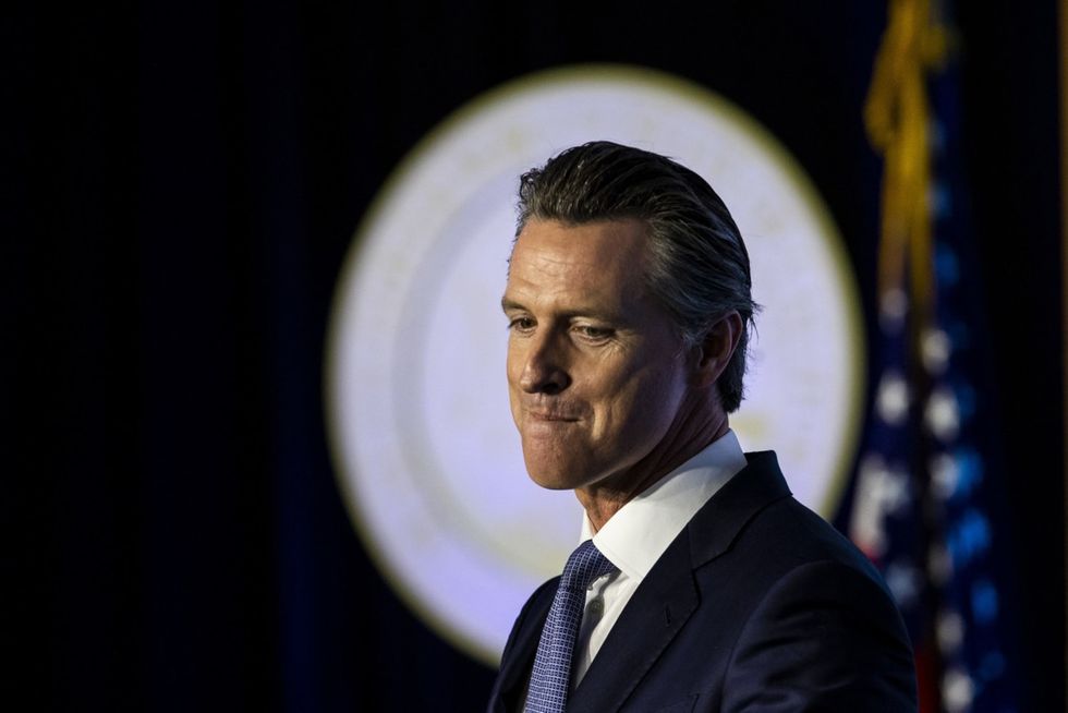 Gov. Newsom calls for $1.4 billion in emergency COVID-19 spending as omicron variant spreads