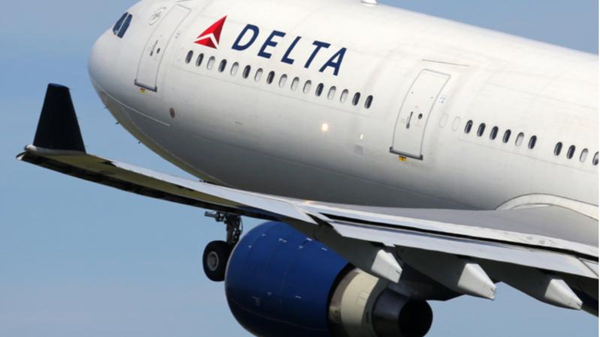 Drunk and maskless passenger hurls the N-word at Delta flight attendant – then gets fired: report