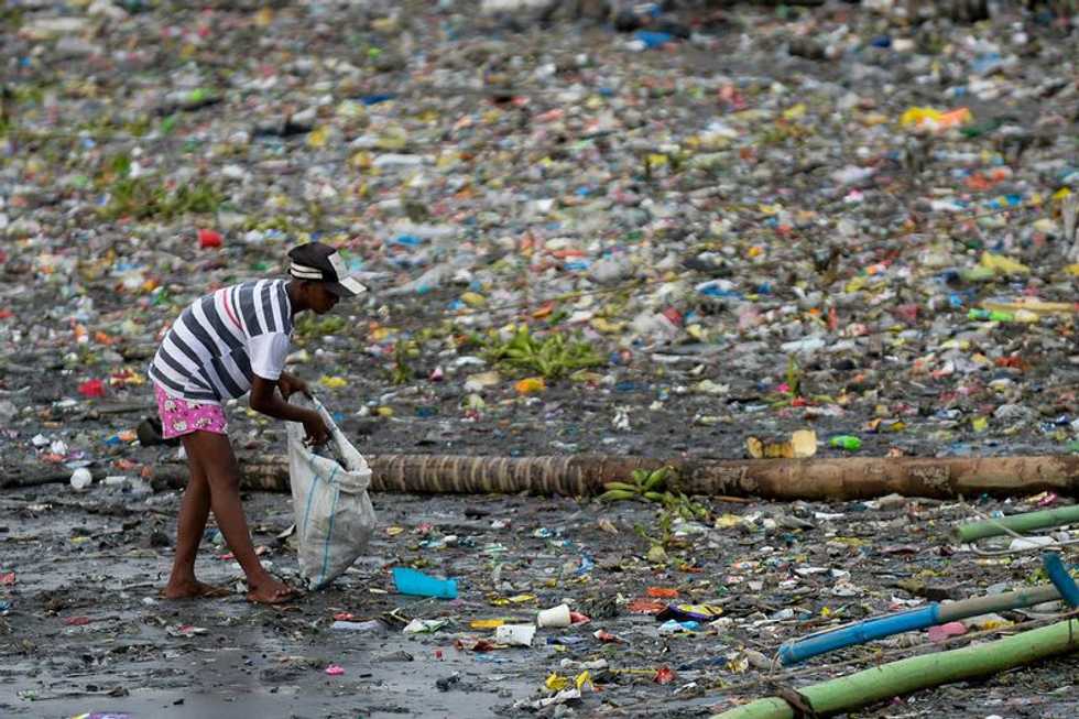 75 percent of people want single-use plastics banned: global survey finds
