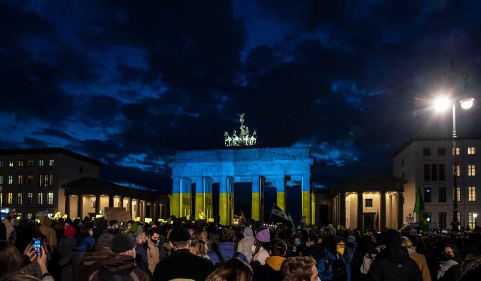 Berlin's Brandenburg Gate lights up in Ukrainian colours