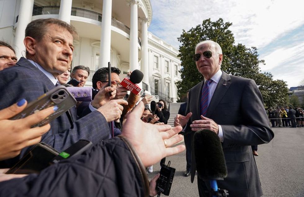 Biden administration seeks $32.5 billion more in Ukraine and COVID aid