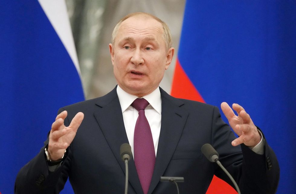 Putin warns against NATO imposing no-fly zone over Ukraine