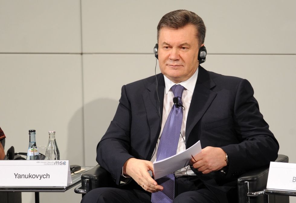 Former Ukrainian president Yanukovych calls on Zelensky to give up