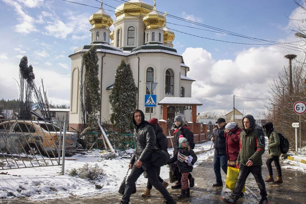 Shooting reported as fresh evacuations of Ukrainian cities attempted 