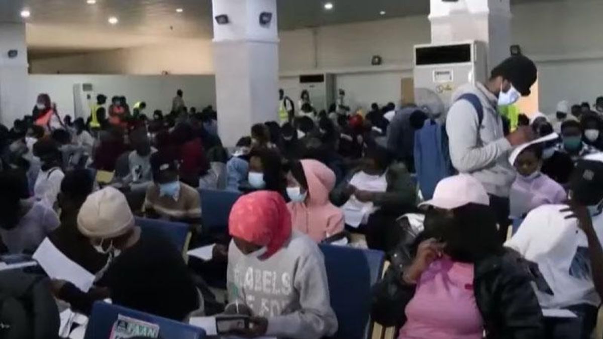 'It’s absolutely striking': Nonwhite refugees fleeing Ukraine war are being held in long-term detention centers