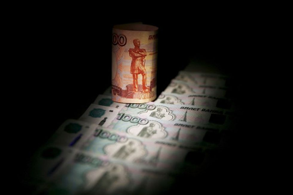 U.S. stops Russian bond payments in bid to raise pressure on Moscow