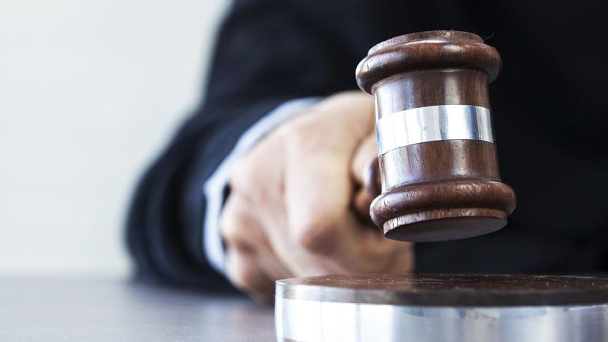 Wisconsin Supreme Court reverses itself, picks GOP maps for Legislature