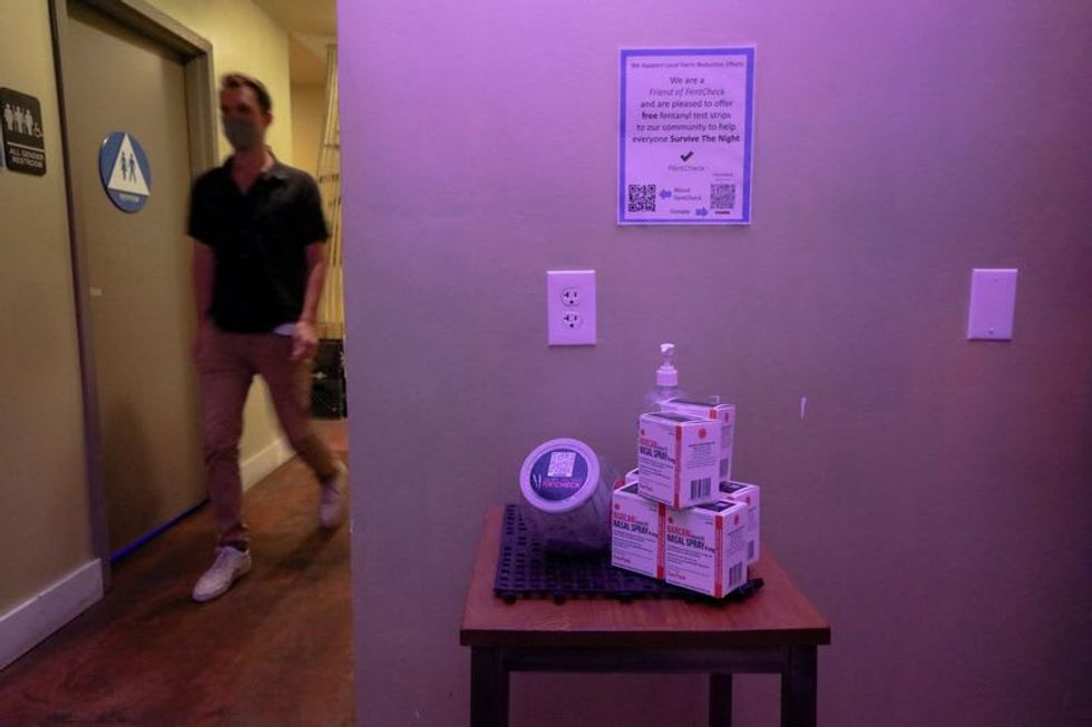 'We're done with dead kids': U.S. bars are handing out free fentanyl tests - Raw Story - Celebrating 18 Years of Independent Journalism - Vimarsana News