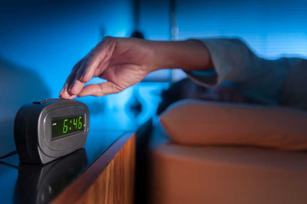 7 hours of sleep is ideal for middle-age and elderly people, study finds