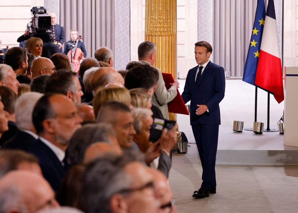 French President Macron sworn into office for second term - Vimarsana News