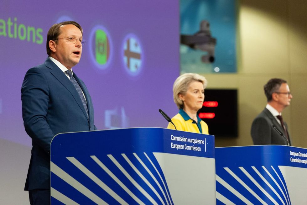 Kremlin to 'closely' watch Ukraine's moves towards EU membership