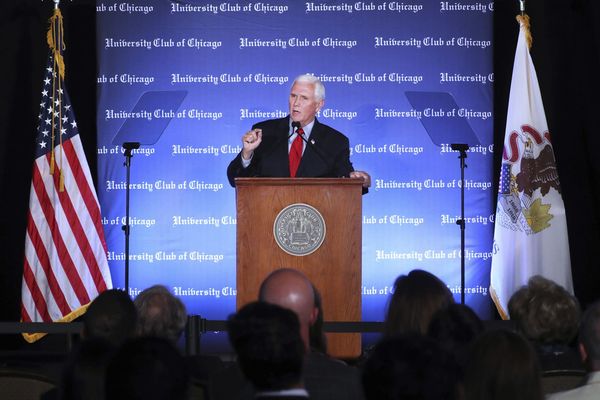 In Chicago, Mike Pence delivers a withering rebuke of Biden’s economic policies, makes no direct references to Donald Trump