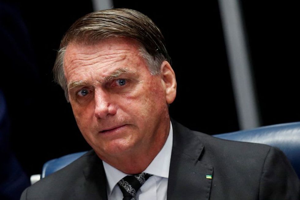 Bolsonaro attacks Brazil's election system in briefing of diplomats