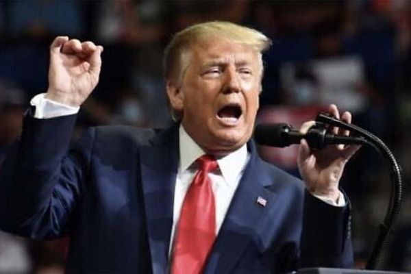 'Screaming deception': Body language expert analyzes Trump when pressed on foreign funding
