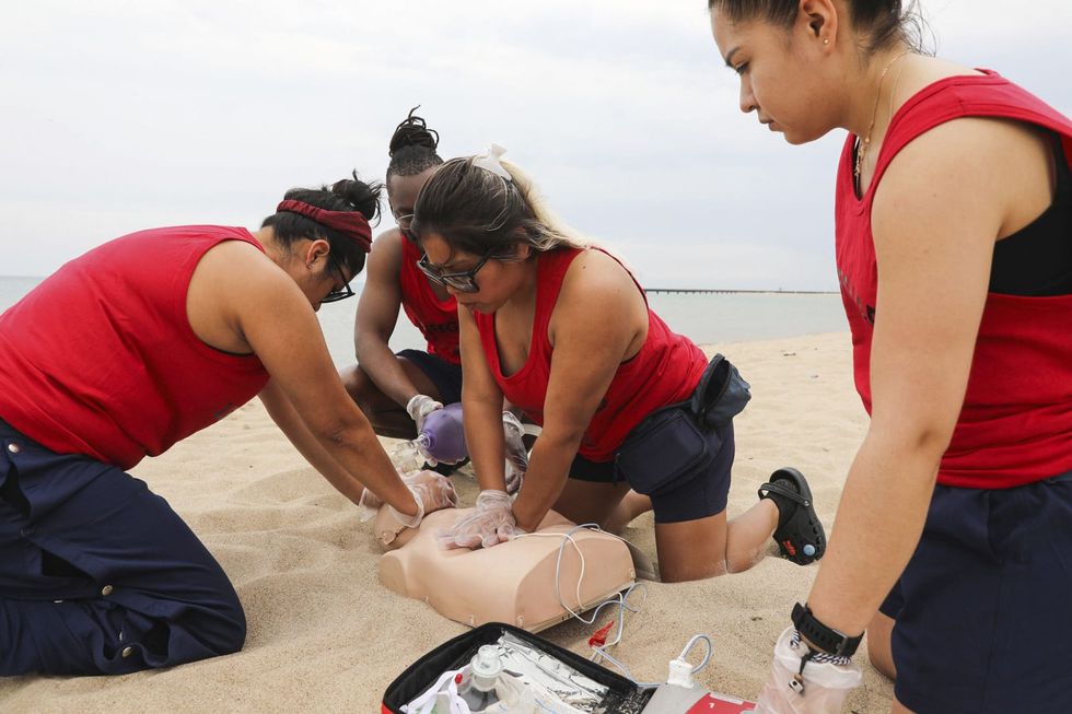 Rip tides, few lifeguards: Why drownings in the Great Lakes will likely remain high