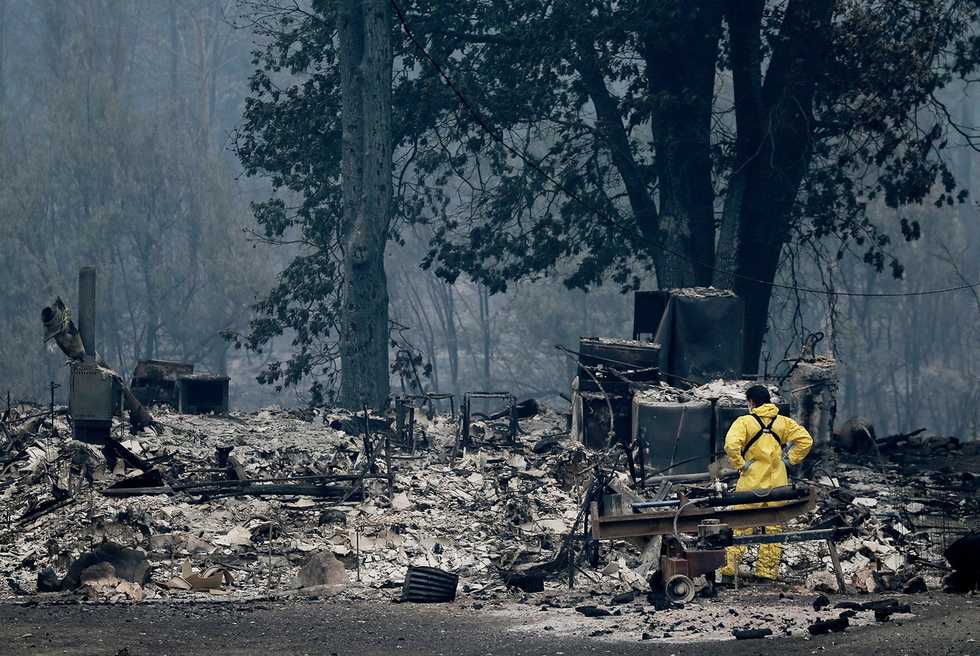Wildfire evacuation orders relaxed after rain falls on Northern California’s McKinney Fire