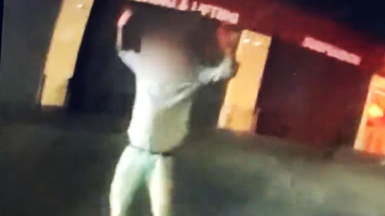 Shocking footage: Cop tases suspect after he puts hands up – then beats him with stun gun