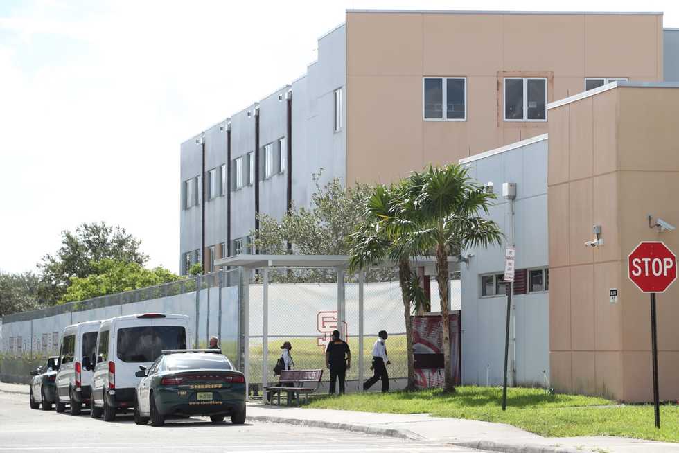 What is the fate of the Parkland shooting site now that jurors have visited it?