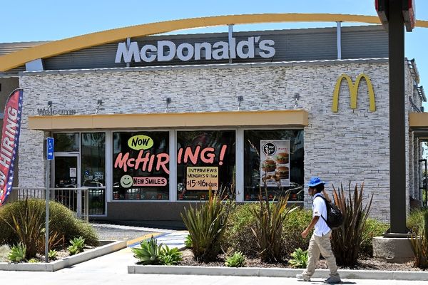 'Now Hiring': US employers struggle to find enough workers