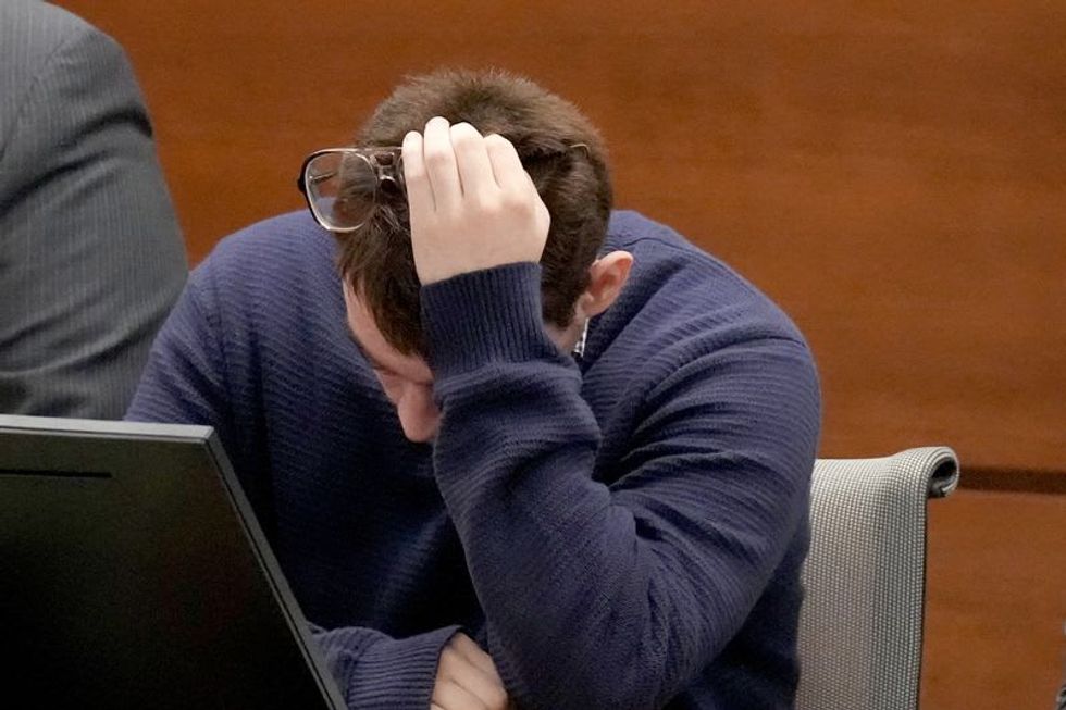 Defense urges Florida jury to spare life of Parkland school shooter