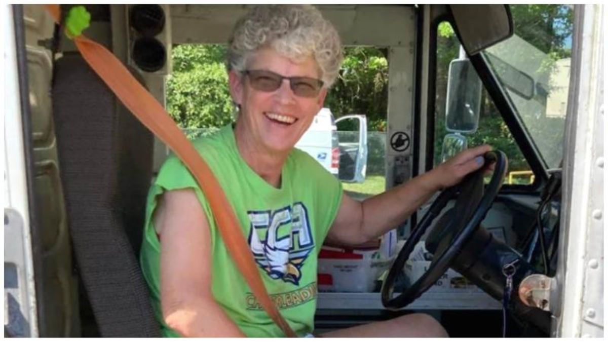 Florida postal worker mauled and killed by 5 dogs after her mail truck broke down