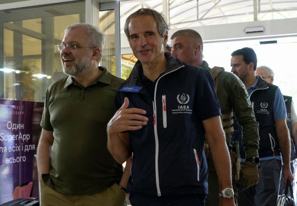 U.N. team presses on with Ukrainian nuclear plant visit despite fighting