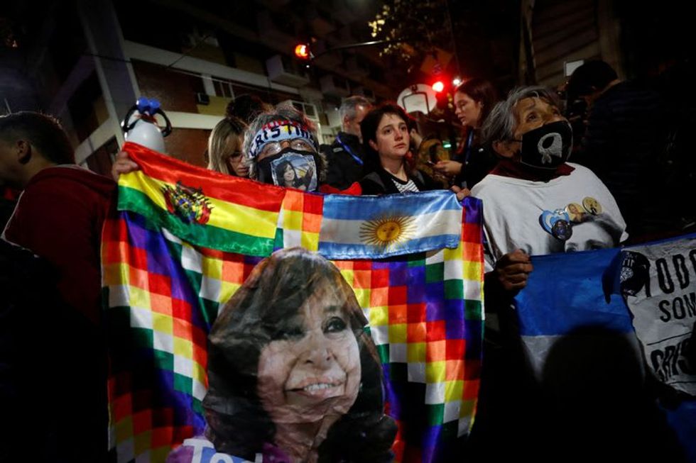 Argentina vice president unharmed in attempted shooting