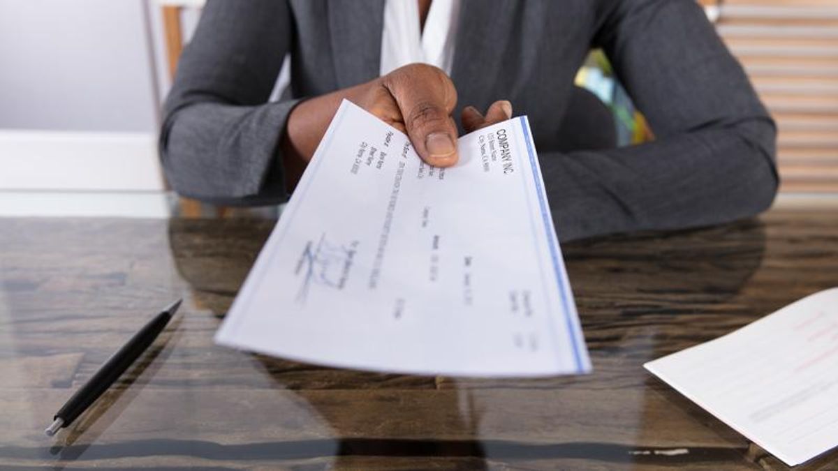 Banking while Black: Retired teacher 'devastated' after tellers refused to deposit her check, lawsuit says