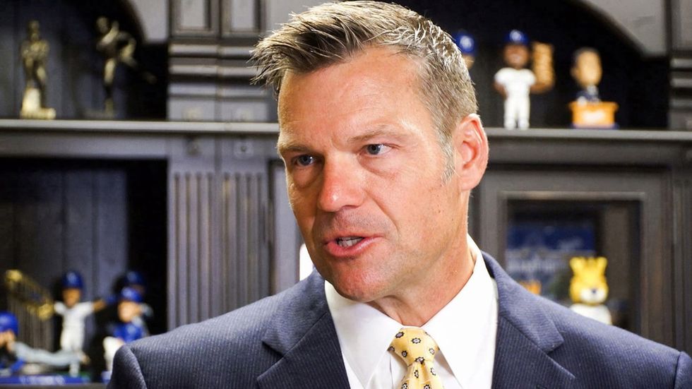 Kobach says We Build the Wall shutting down, as Bannon expected to face new fraud charges